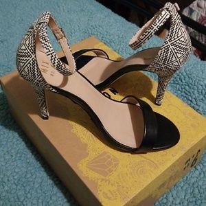 Black & Pattern Heel Sandal